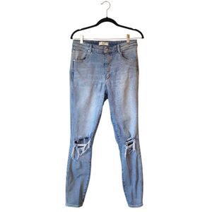 NEUW Light Wash Marilyn Torn Haze Skinny Jeans Size 32
